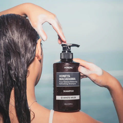 Honey & Macadamia Pure Natural Balancing Refreshing Shampoo