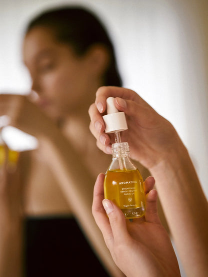 Organic Neroli Brightening Facial Oil [30ml]