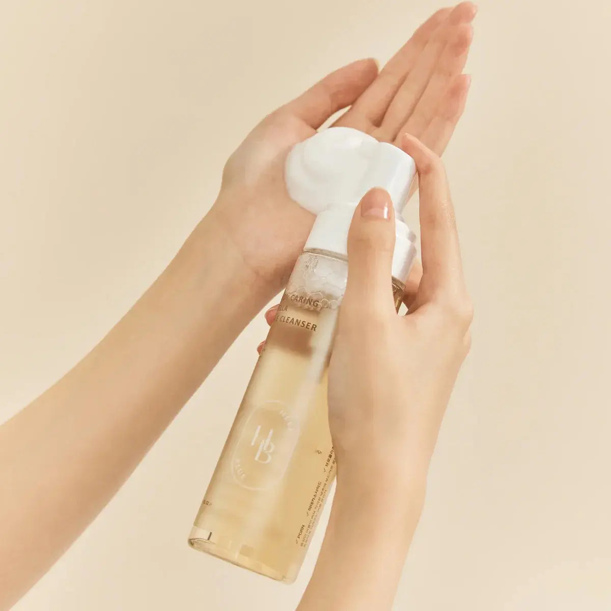 Salmon Caring Centella Bubble Cleanser [200ml]