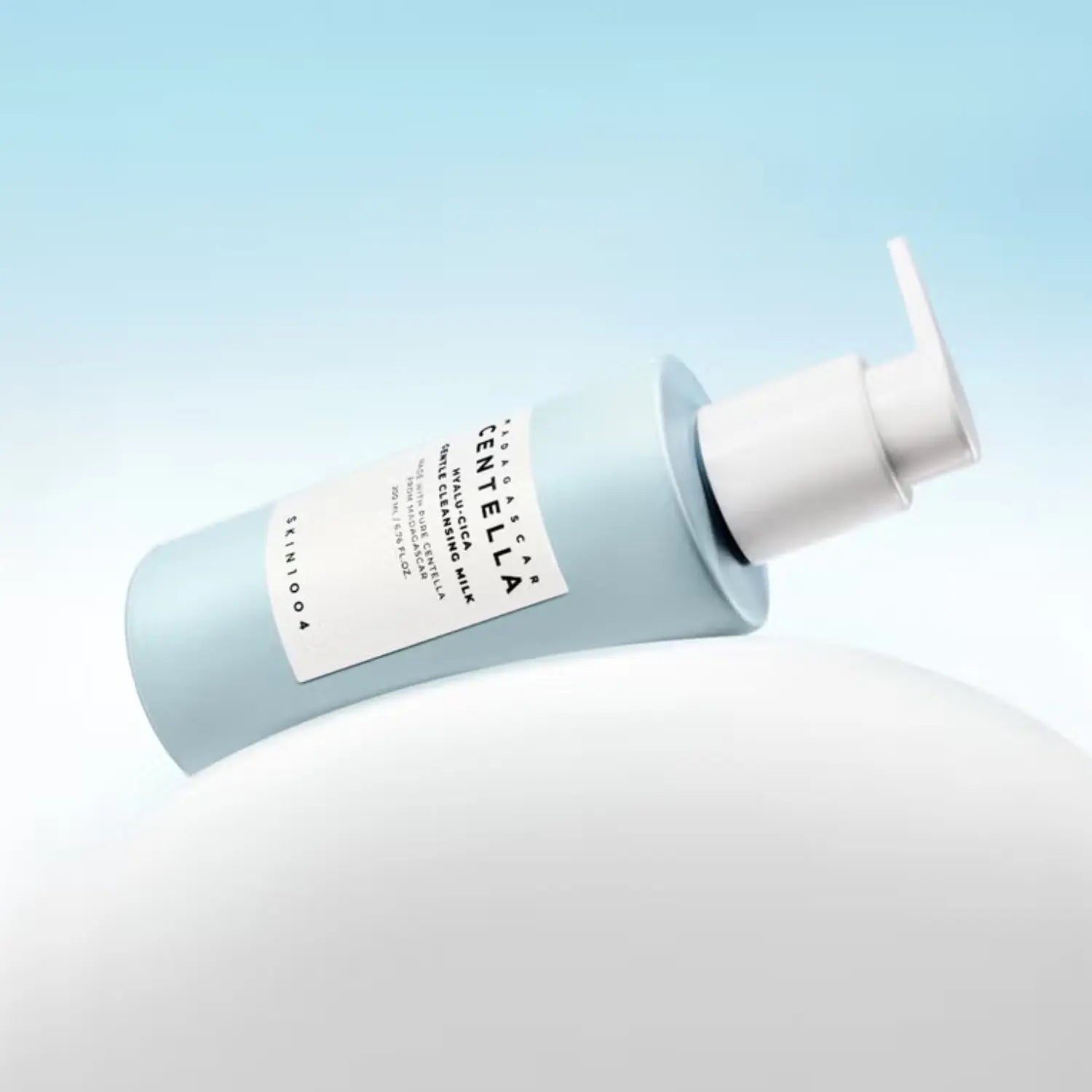 Madagascar Centella Hyalu-Cica Gentle Cleansing Milk [200ml]