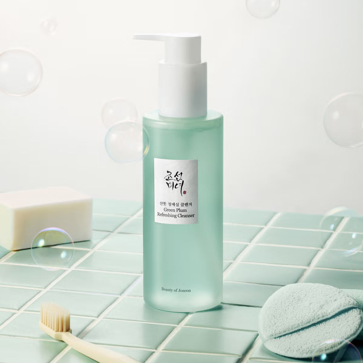 Green Plum Refreshing Cleanser [200ml]