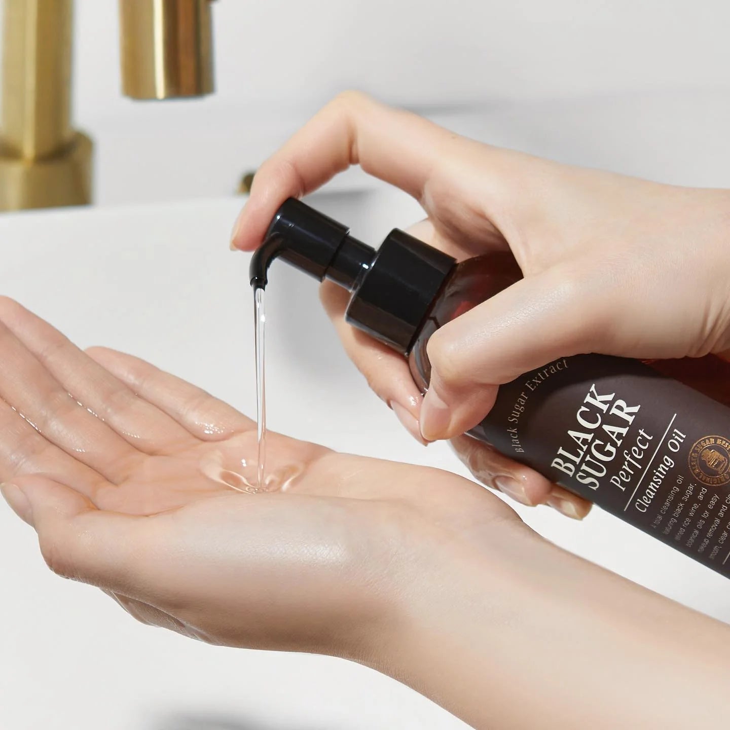 [SKINFOOD] Black Sugar Perfect Cleansing Oil [200ml] - Öl Cleanser